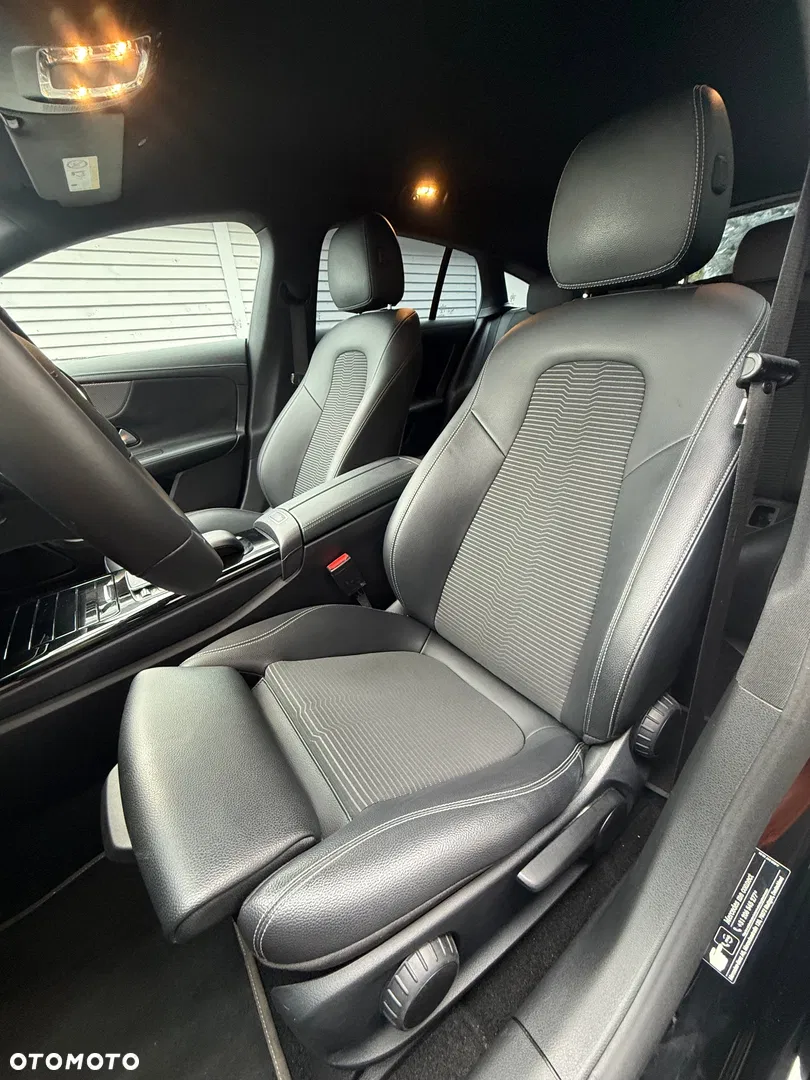 2021 Mercedes-Benz CLA 180 7G-DCT Edition Progressive Line, photograph 8