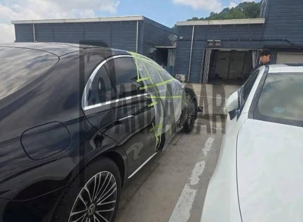 2022 Mercedes-Benz S350 d, photograph 3