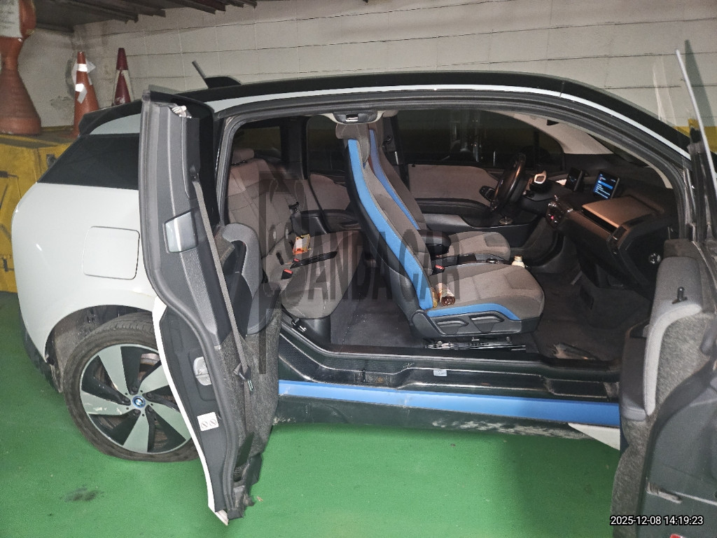 2020 BMW i3 120Ah LUX, photograph 2
