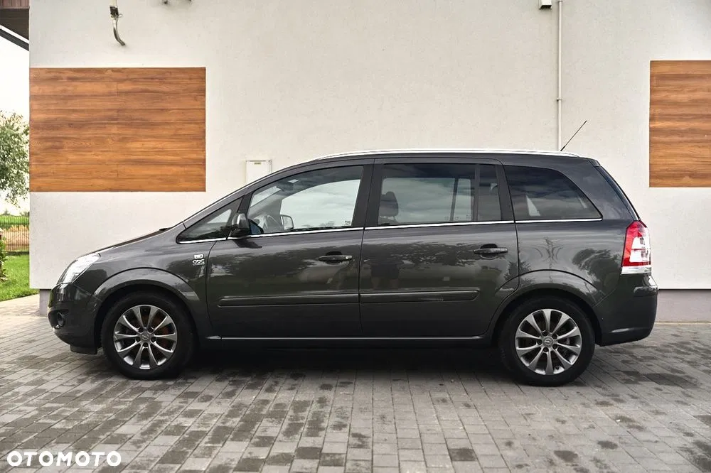 2011 Opel Zafira, photograph 10