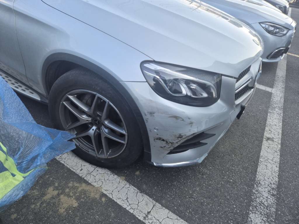 2018 Mercedes-Benz GLC220 d 4Matic Coupe, photograph 2