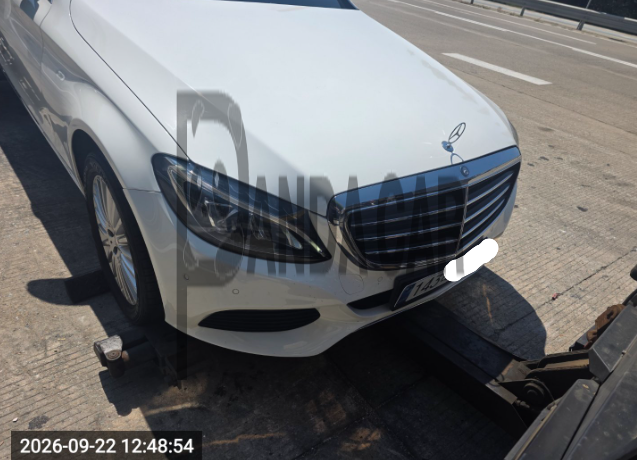2017 Mercedes-Benz C220 d, photograph 1