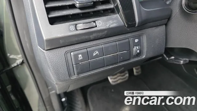 2021 KG_Mobility_Ssangyong Rexton Diesel 2.2 4WD, photograph 5