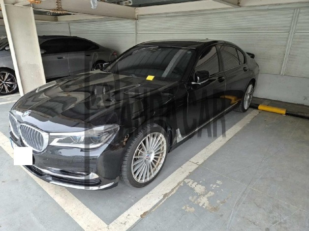2018 BMW 750Li xDrive, photograph 3