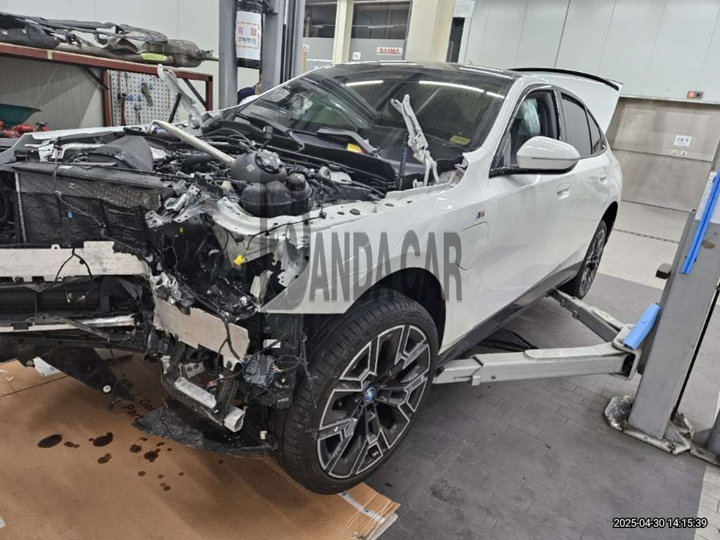 2024 BMW 530e, photograph 2