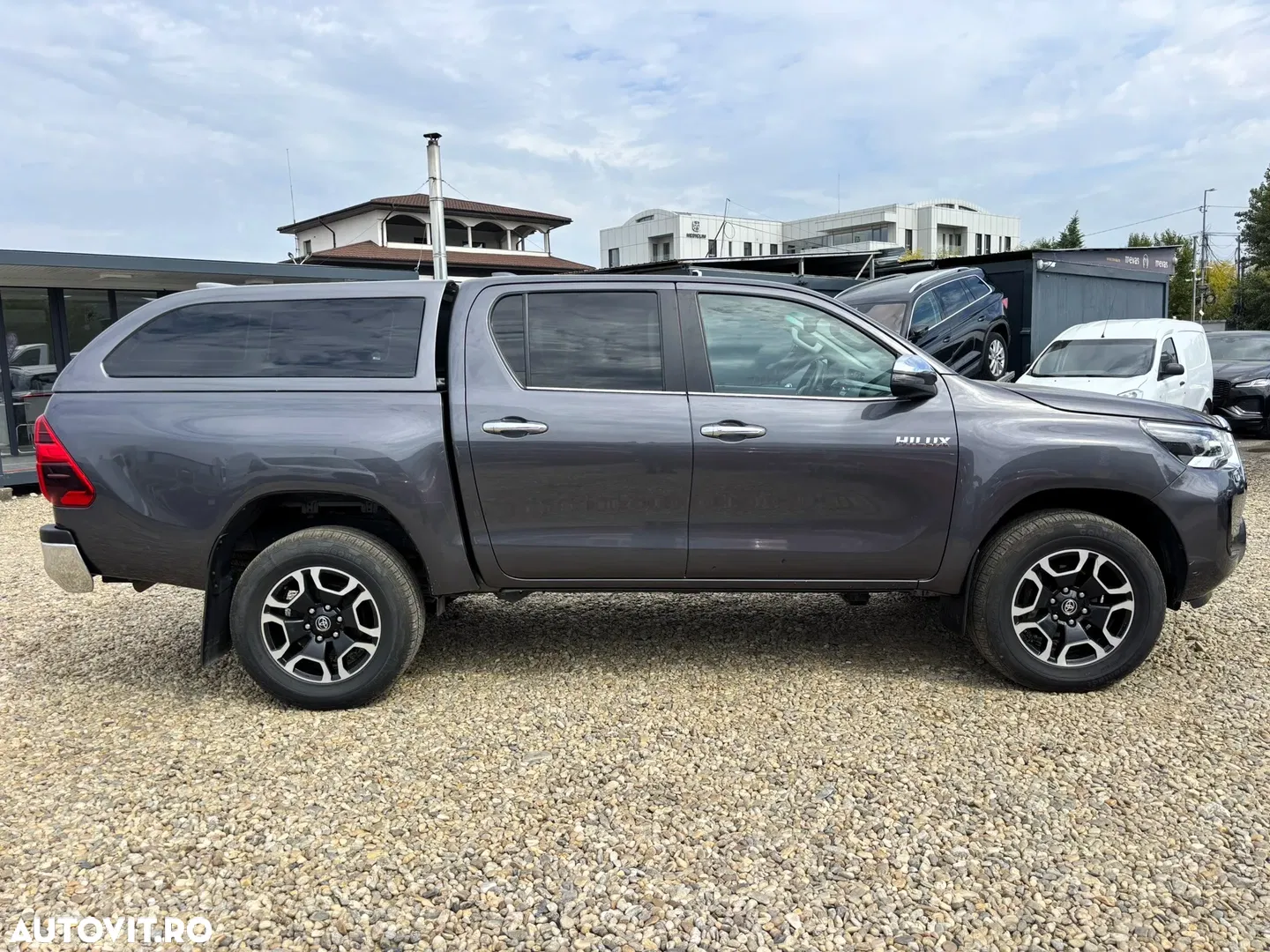 2022 Toyota Hilux 2.8D 204CP 4x4 Double Cab AT Executive, photograph 6