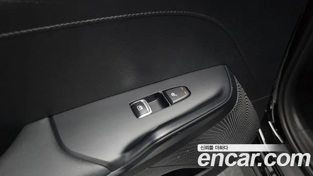 Kia K5 2.0 — photo 1 of 32