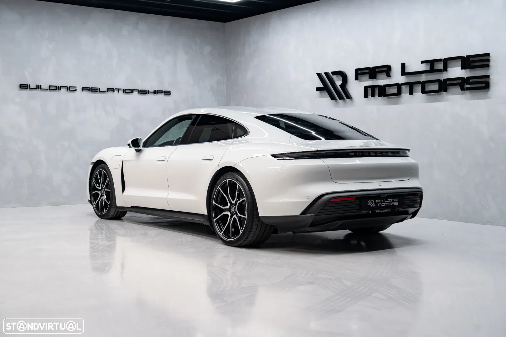 2023 Porsche Taycan Bateria Performance Plus, photograph 9
