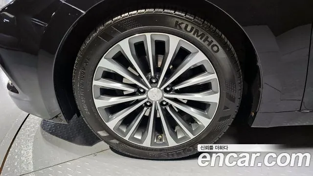 Hyundai Grandeur HG300 Premium — photo 1 of 20