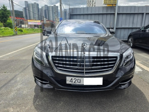 2017 Mercedes-Benz S500 4Matic L, photograph 1