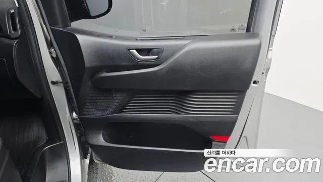 2021 Hyundai Staria Tourer 11-Seater, photograph 9
