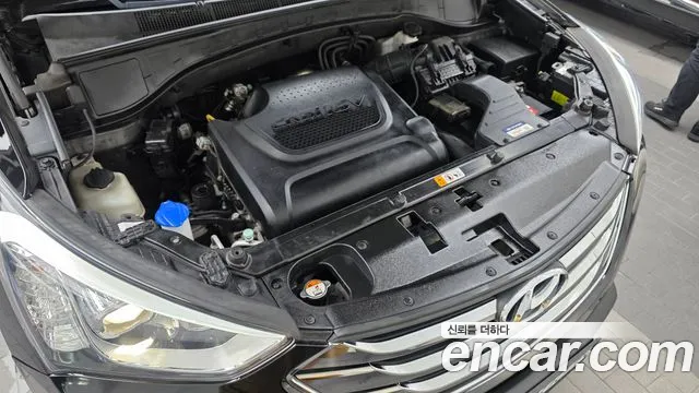 2013 Hyundai Santafe Diesel(e-VGT) 2.0 2WD Exclusive, photograph 2