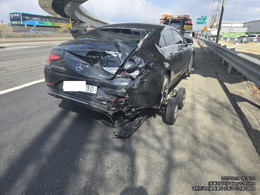 2019 Mercedes-Benz CLS400 d 4Matic, photograph 2