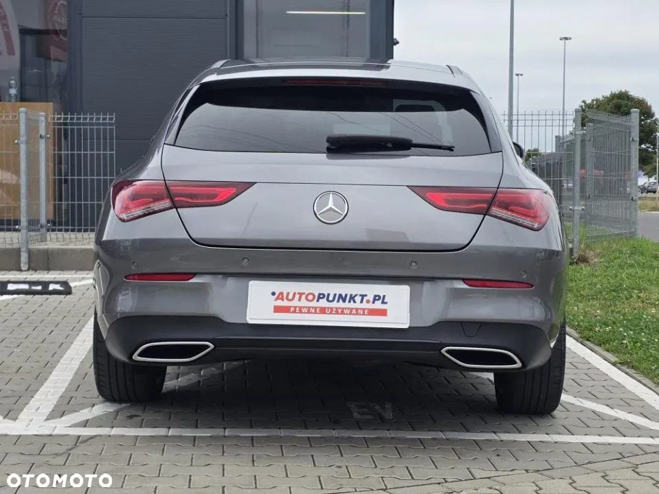 2022 Mercedes-Benz CLA, photograph 5