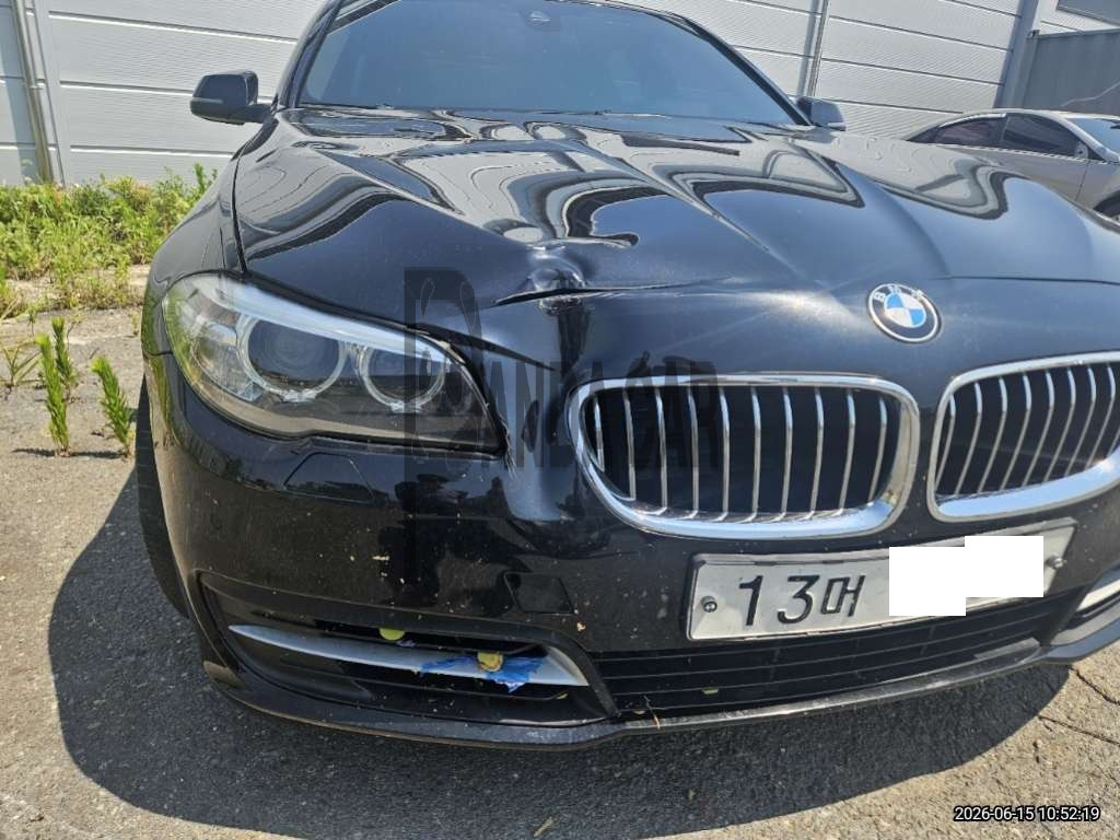 2015 BMW 528i xDrive, photograph 4