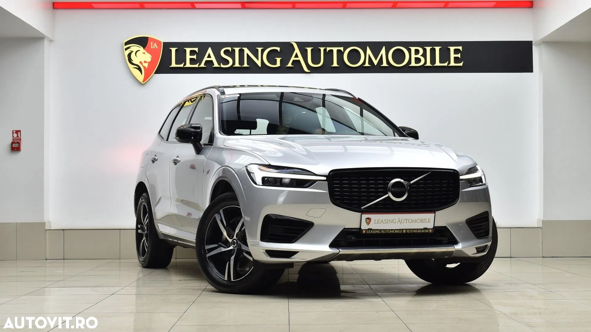 2020 Volvo XC 60 Recharge T6 Twin Engine eAWD Inscription Expression, photograph 3