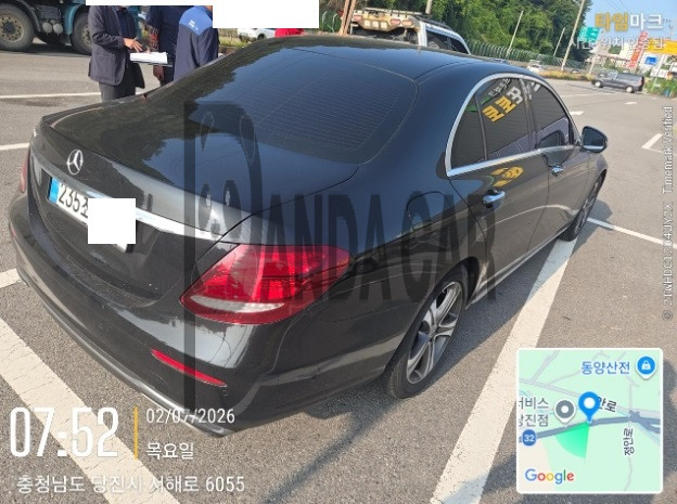 2019 Mercedes-Benz E300, photograph 4