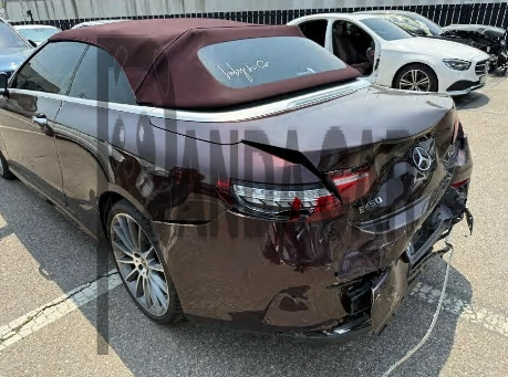 2023 Mercedes-Benz E450 4MATIC Cabriolet, photograph 2
