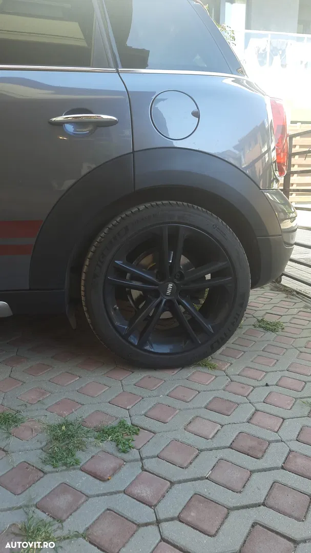 2016 Mini Countryman Cooper D ALL4 AT, photograph 5