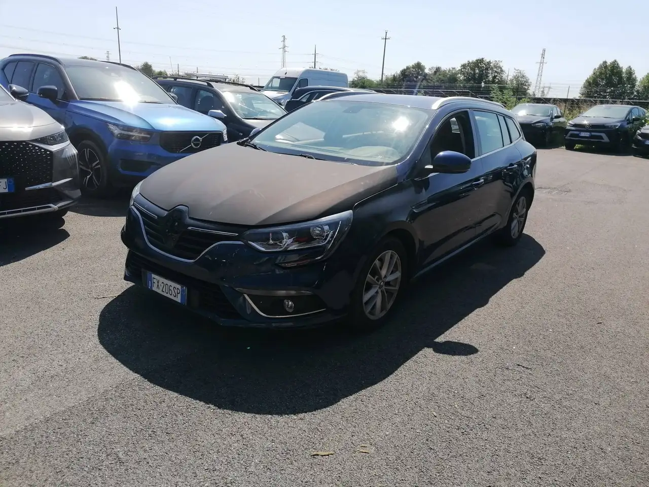 Renault Megane Megane IV Sporter 1.5 blue dci Business 115cv edc my19 - FX206SP — photo 1 of 8
