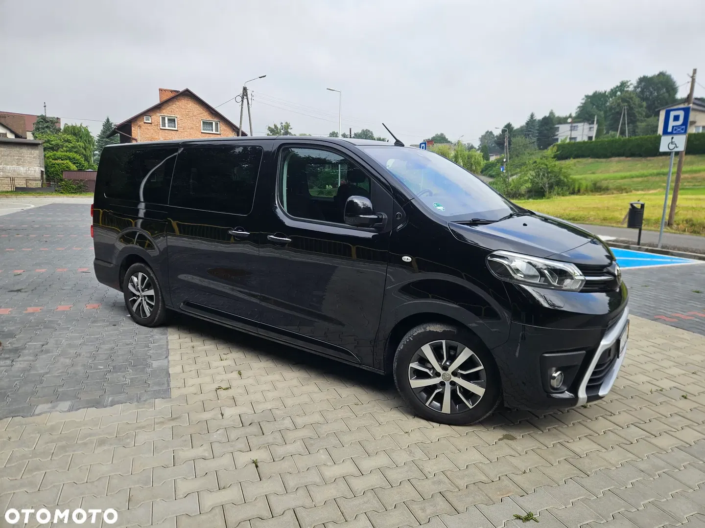 2021 Toyota ProAce Kombi D-4D Medium 2,8t, photograph 2