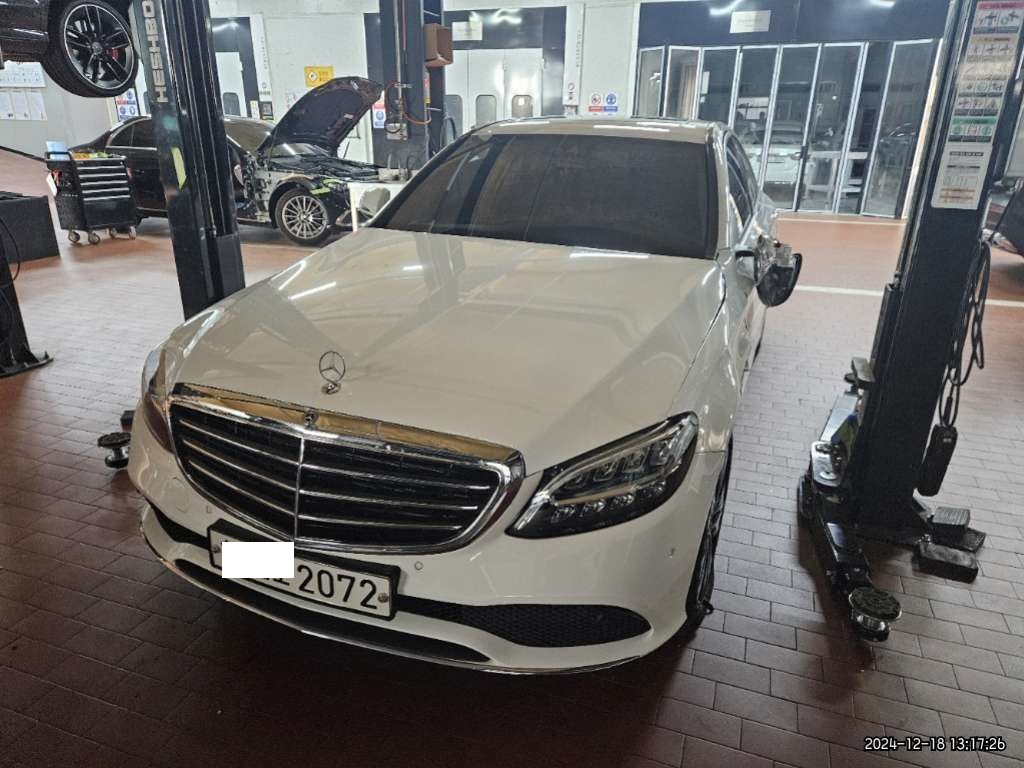 2019 Mercedes-Benz C220 d 4Matic, photograph 1