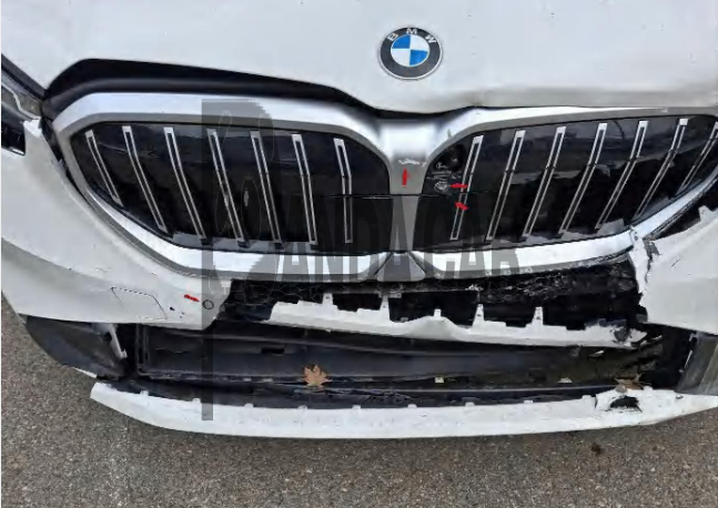 2025 BMW 520i, photograph 1