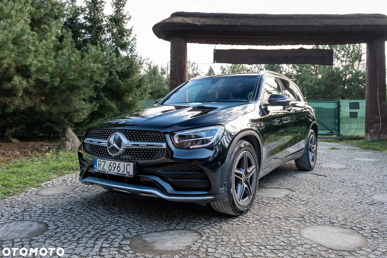 2020 Mercedes-Benz GLC 200 d 4Matic 9G-TRONIC AMG Line, photograph 12