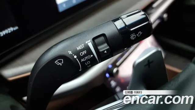 2023 Hyundai Grandeur Calligraphy, photograph 3