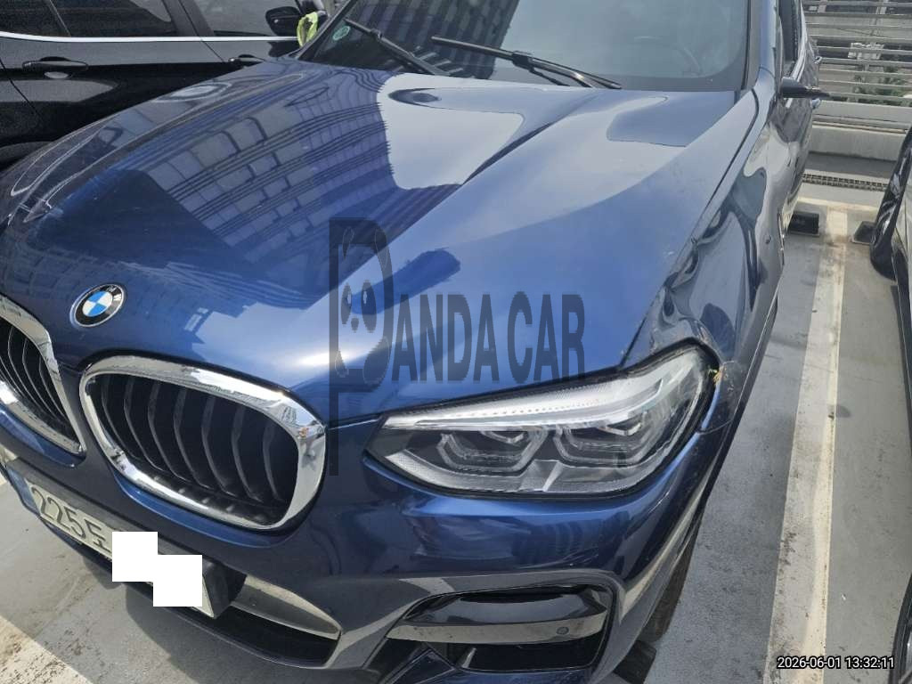 2021 BMW X3 xDrive30e, photograph 1