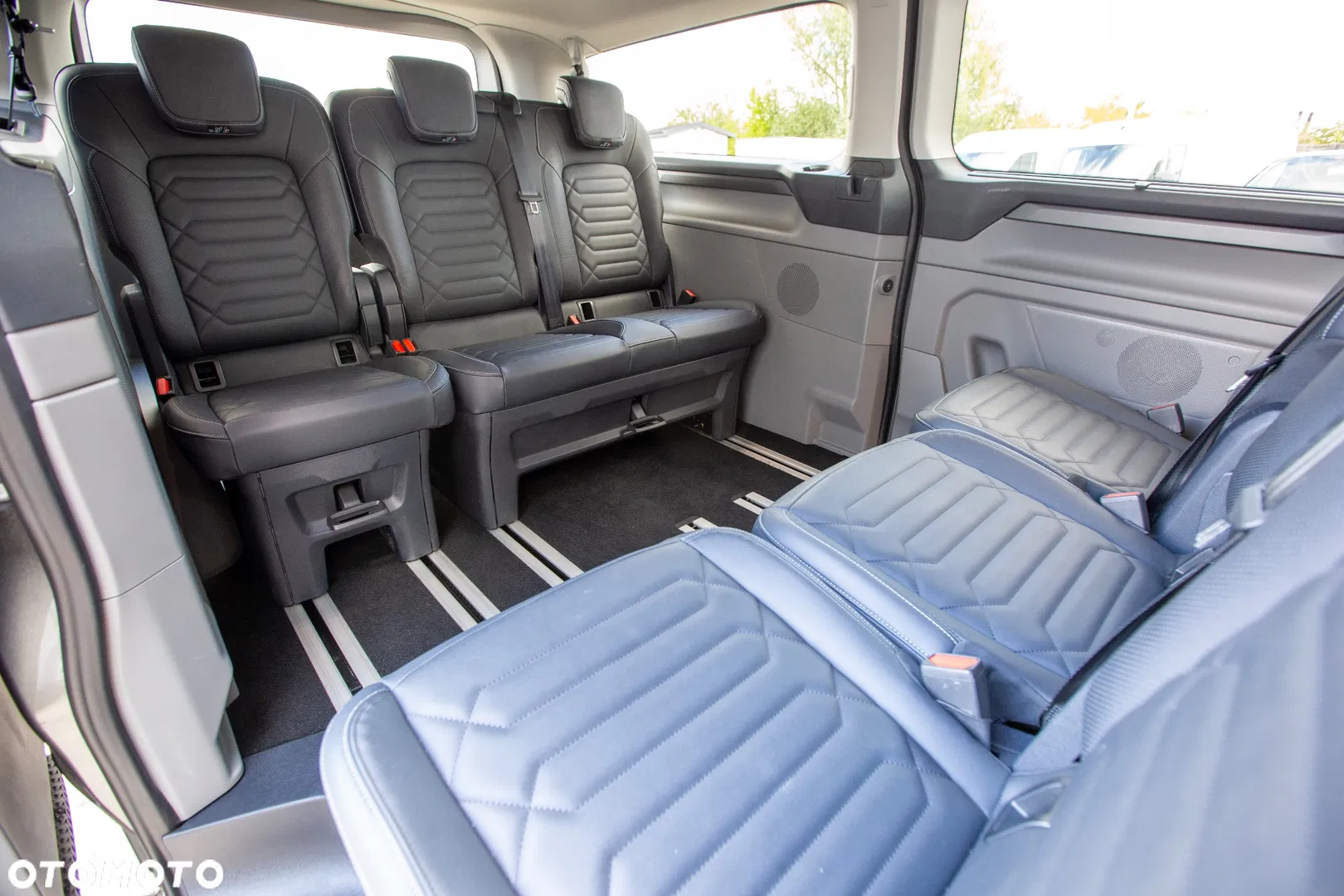 2025 Ford Tourneo Custom, photograph 10