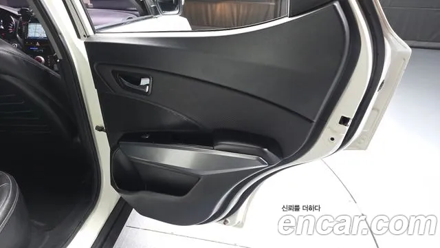 2018 KG_Mobility_Ssangyong TIBOLI VX 2WD, photograph 5