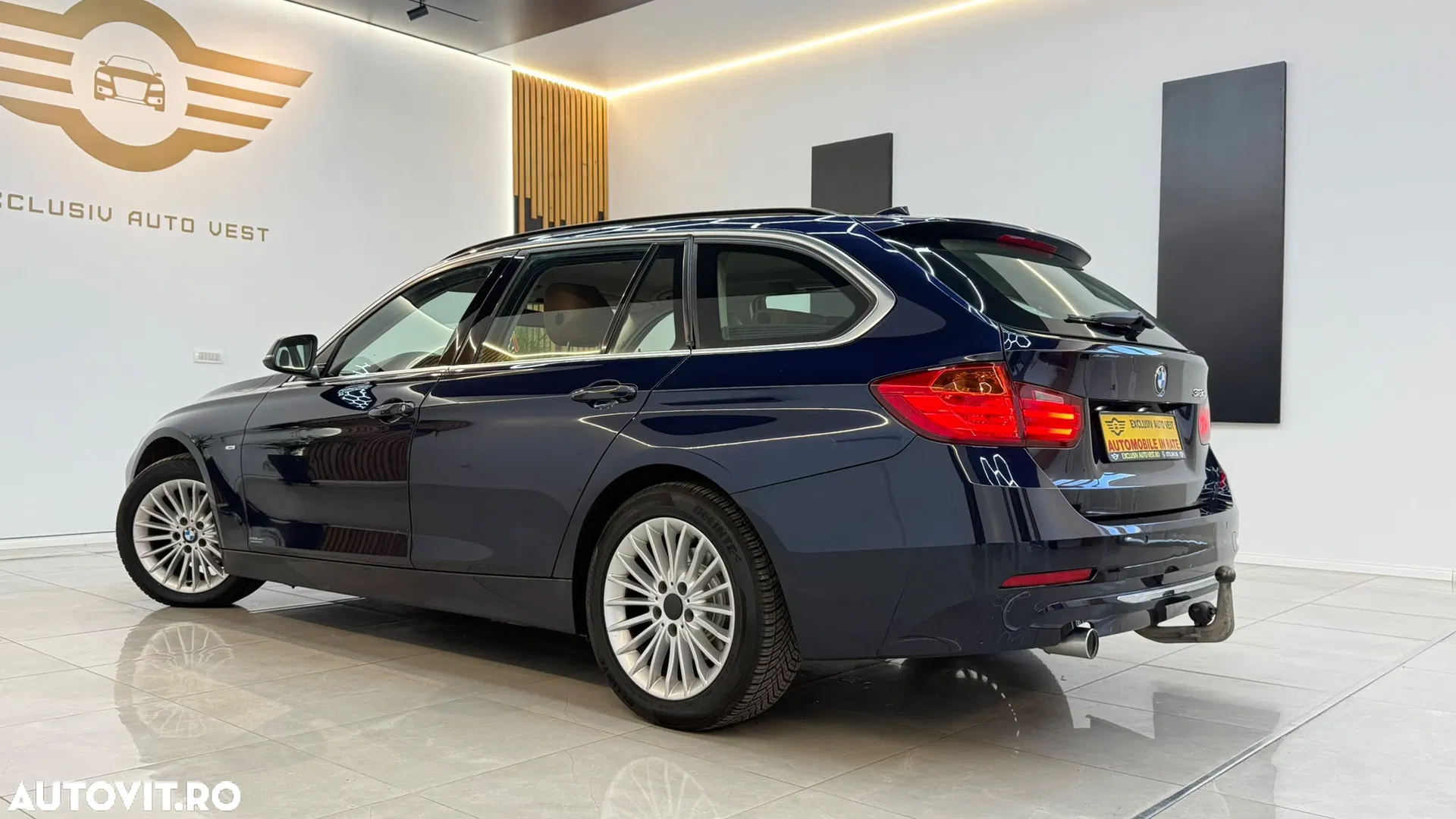 2013 BMW Seria 3, photograph 3