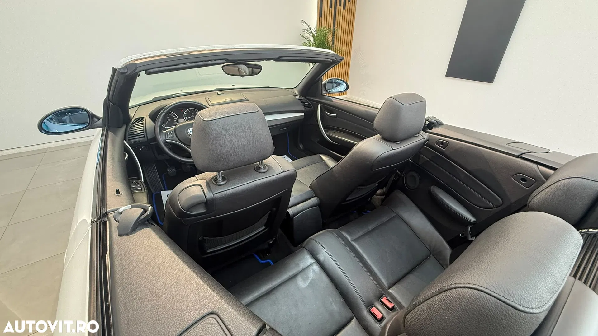 2008 BMW Seria 1 118i Edition Sport, photograph 10