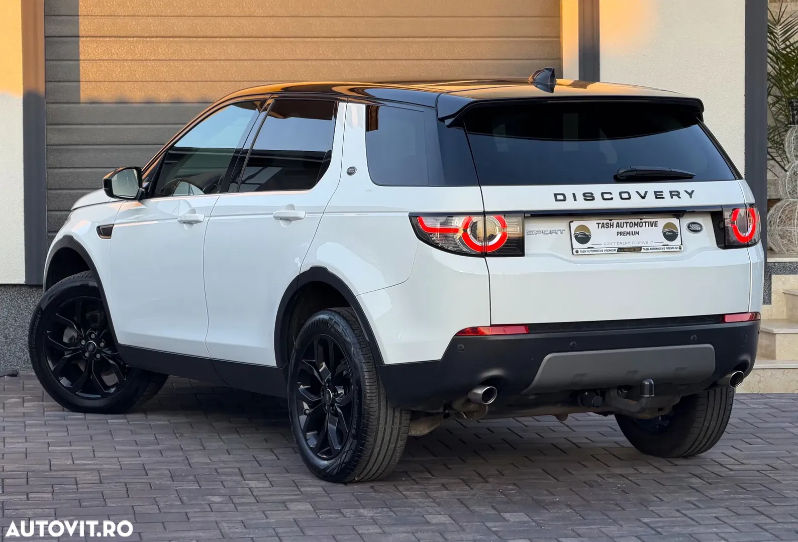 2017 Land Rover Discovery Sport 2.0 l TD4 HSE Aut., photograph 4