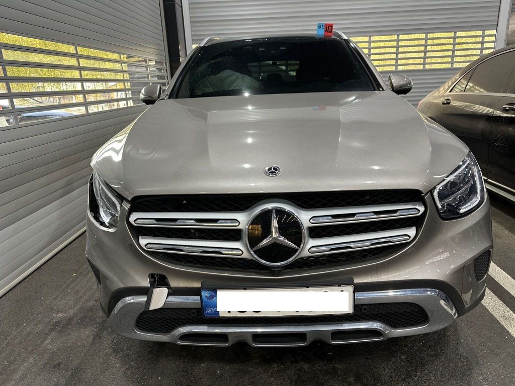 2022 Mercedes-Benz GLC220 d 4MATIC, photograph 4
