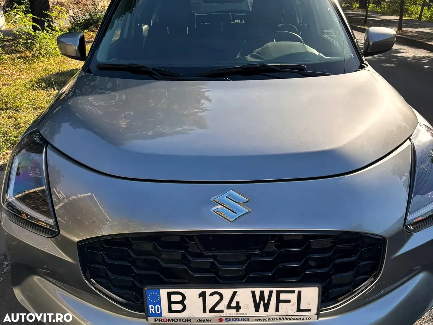 Suzuki Swift M-Hybrid 1.2 Passion — photo 1 of 9