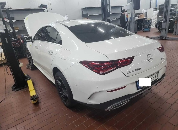 2021 Mercedes-Benz S500 4MATIC, photograph 3