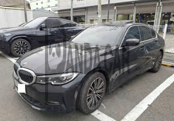 2021 BMW 320i, photograph 4