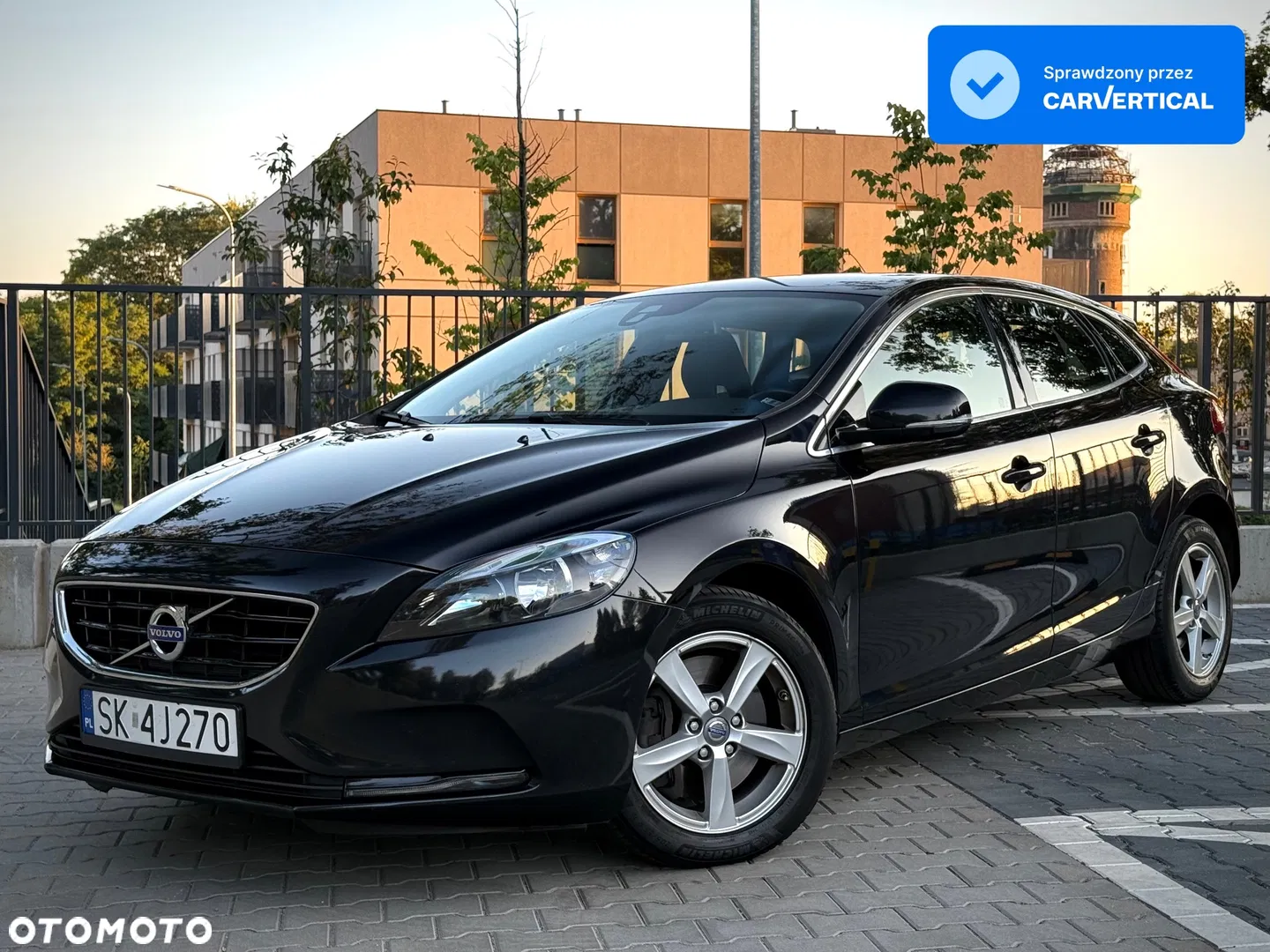 2014 Volvo V40 D4 Drive-E Momentum, photograph 1