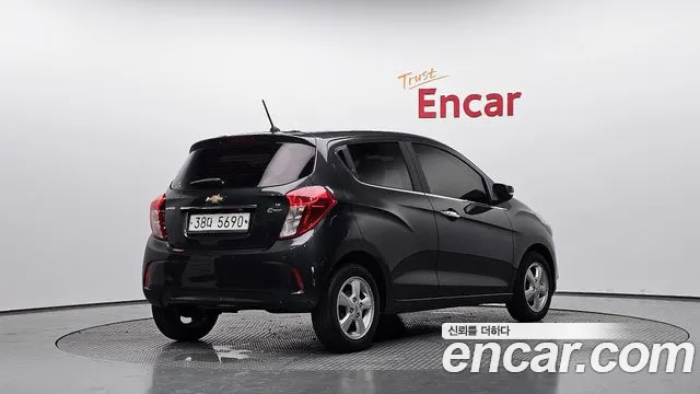 2017 ChevroletGMDaewoo Spark LT, photograph 12