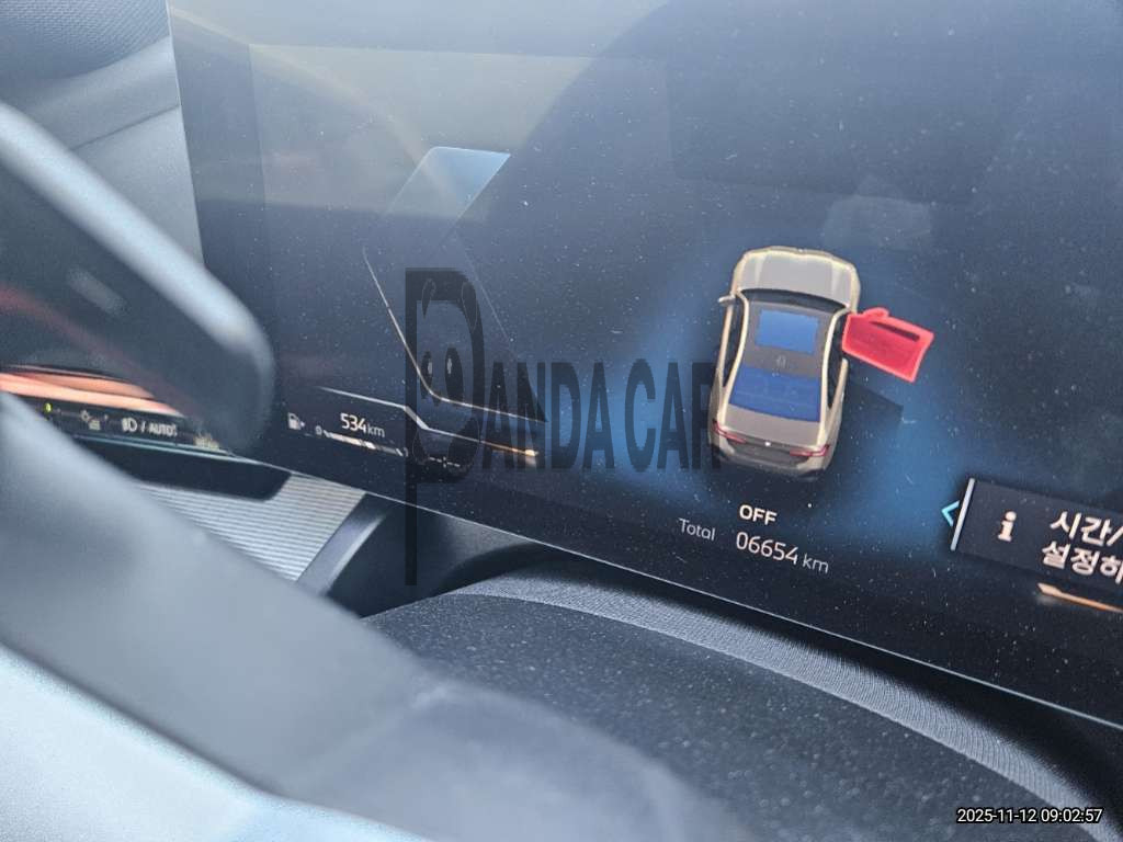 2025 BMW 520i, photograph 3