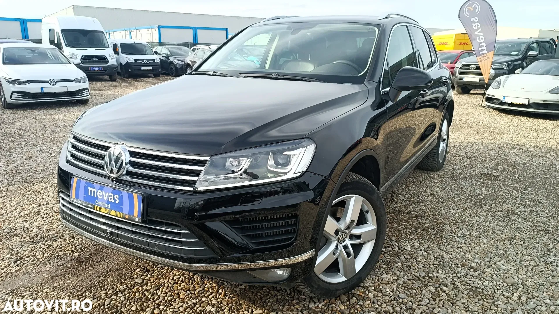 2018 Volkswagen Touareg V6 TDI BMT Supreme Plus, photograph 2
