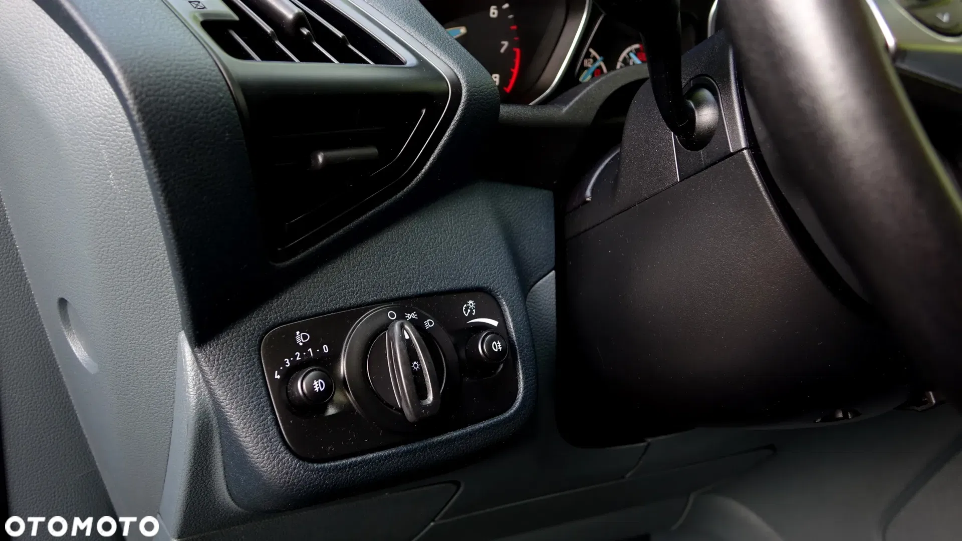 2013 Ford Grand C-MAX, photograph 3