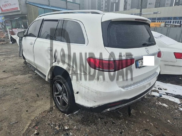 2020 Mercedes-Benz GLS400 d 4MATIC, photograph 3