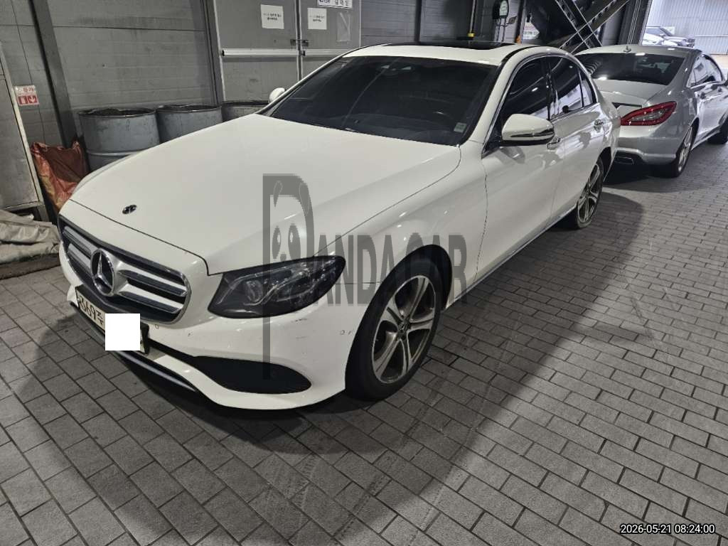 2019 Mercedes-Benz E220 d, photograph 7