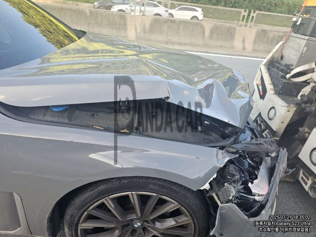 2022 BMW 740i, photograph 5