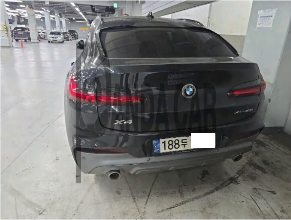 2021 BMW X4 xDrive20i, photograph 3