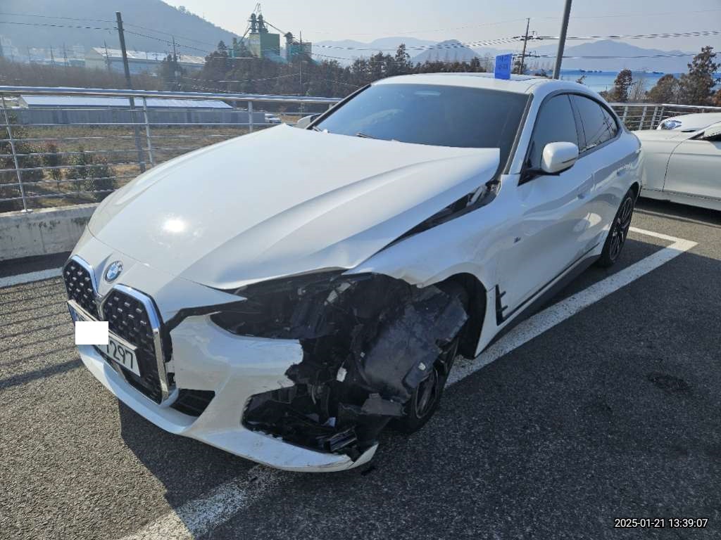 2024 BMW 420i Gran Coupe, photograph 2