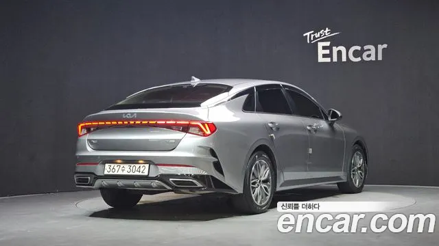 2021 Kia K5 Prestige, photograph 4